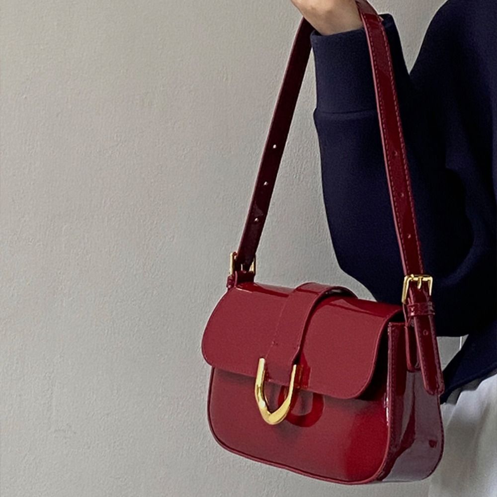 Classic PU Leather Horseshoe B - Women Bags Zara 评论和价格