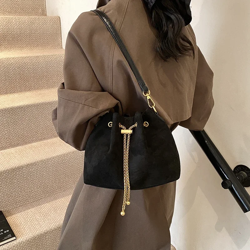 Soft Solid Faux Suede Simple C - Women Bags Zara 评论和价格