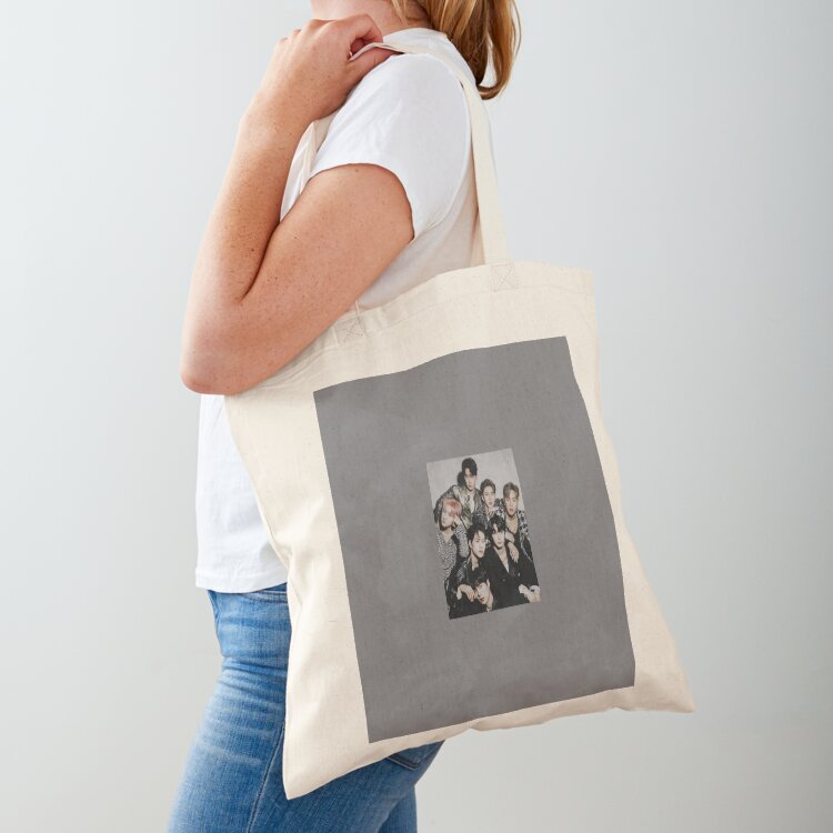 Monsta X OT7 Tote Bag shopping - Women X Bags 评论和价格
