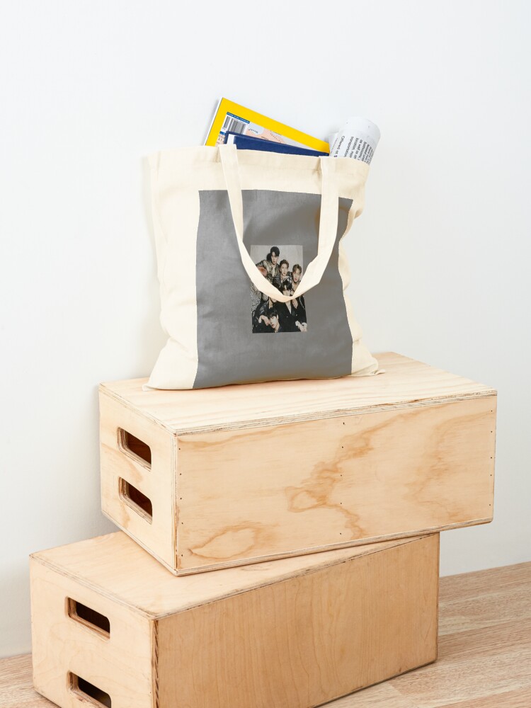 Monsta X OT7 Tote Bag shopping - Women X Bags 评论和价格