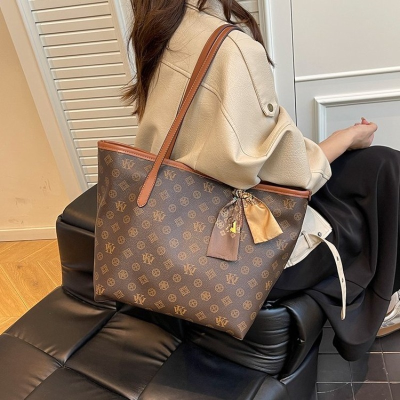 Stylish Designer Party Diaper  - Women'S Bags Jacquemus 评论和价格